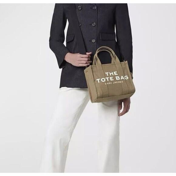 Marc Jacobs "THE TOTE BAG TRAVELER" Canvas SMALL Purse Tote Crossbody Beige